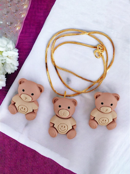 Trendy Teddy Bear Pendant Chain With Earrings