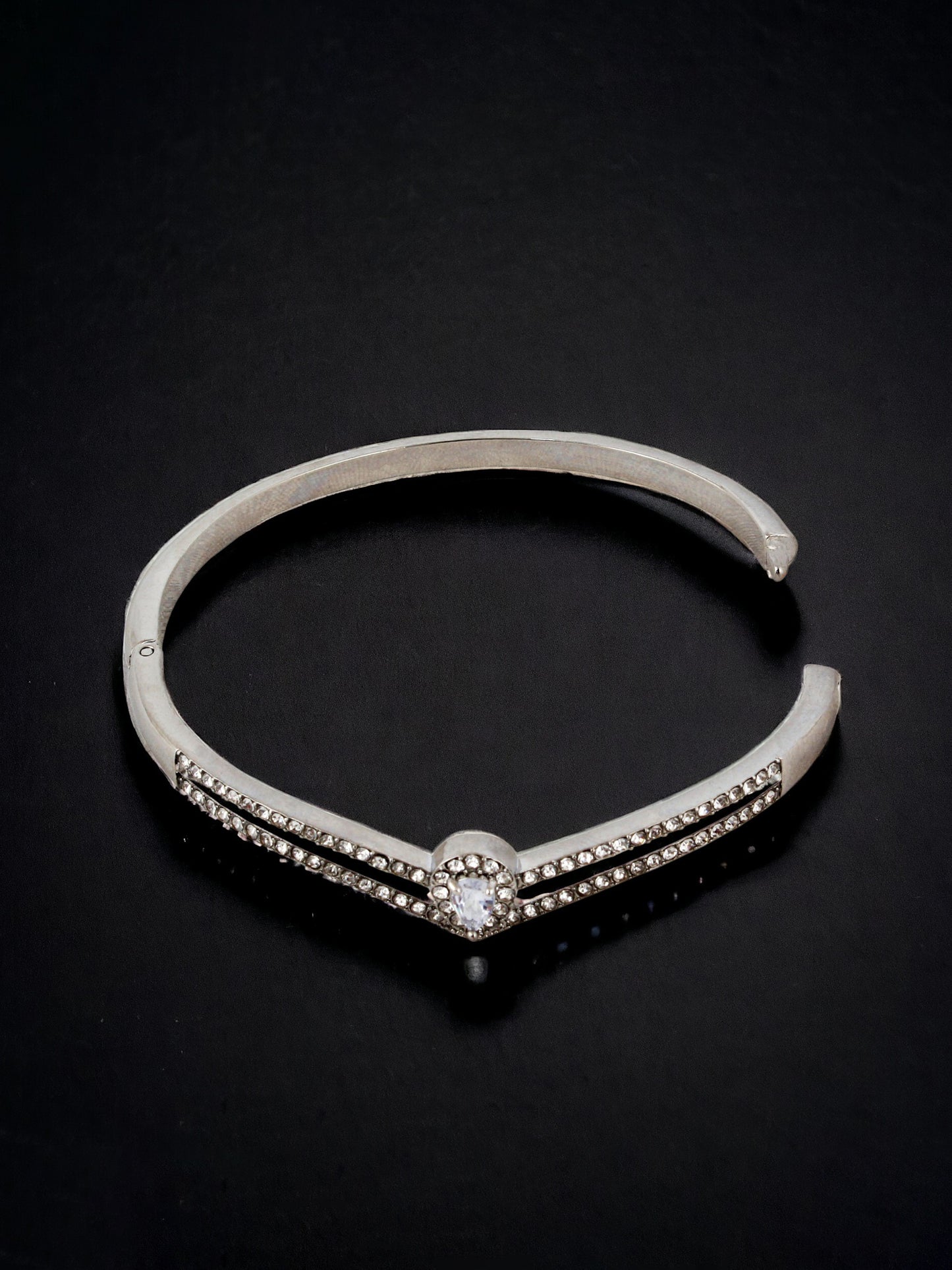 Stylish Silver Plating Rhinestones Bangle Bracelet for Women & Girls