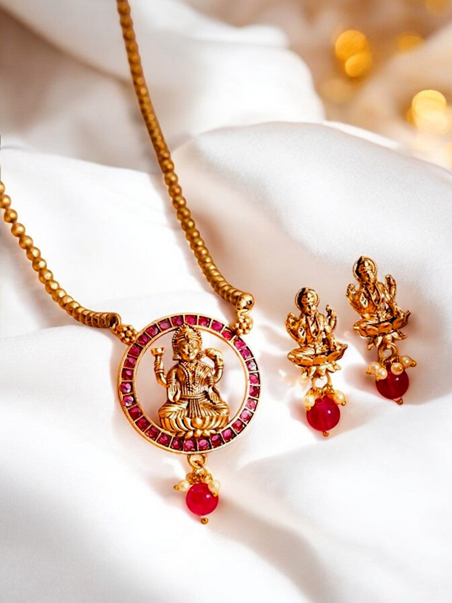 Trendy Gold Plated Goddess Laxmi Temple Jewelry Necklace with Earrings Pendant Earring Set