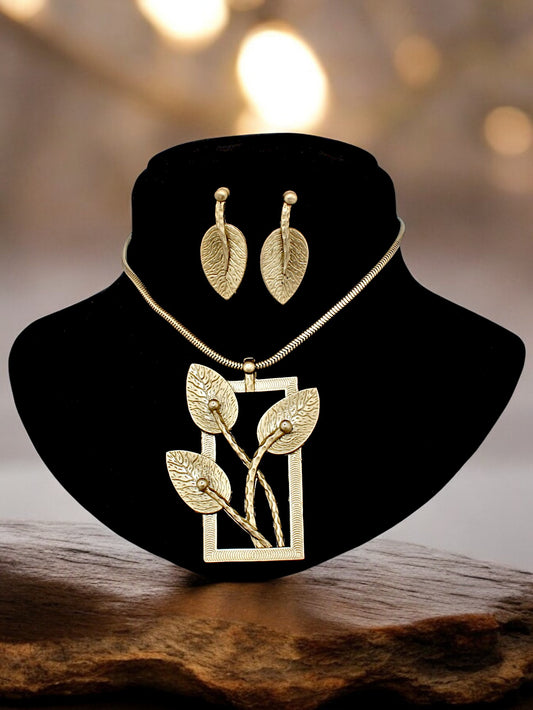 Trendy Antique Polish Jewelry Necklace with Earrings Pendant and Earring Set For Women & Girls